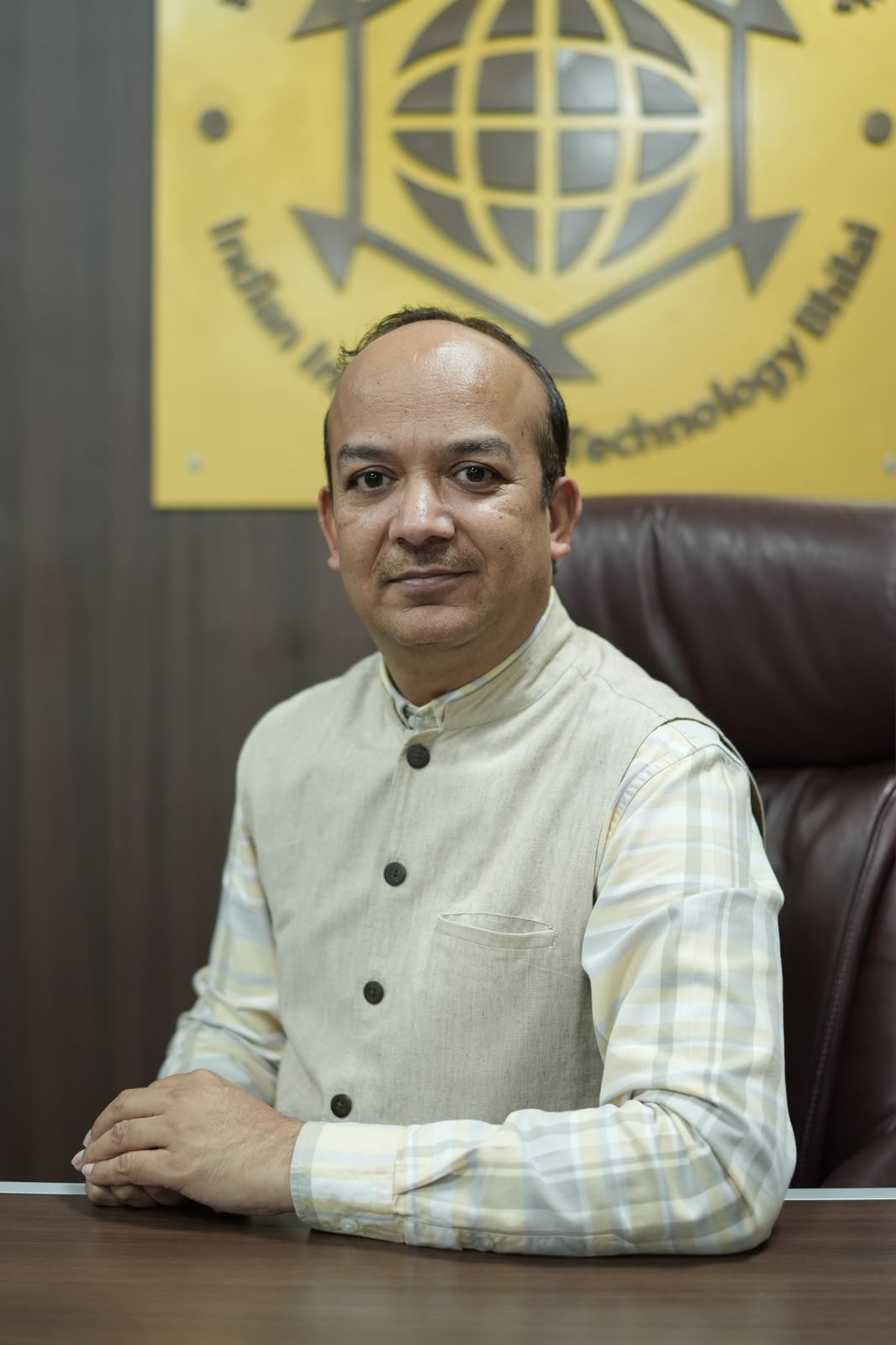 Prof. Rajiv Prakash